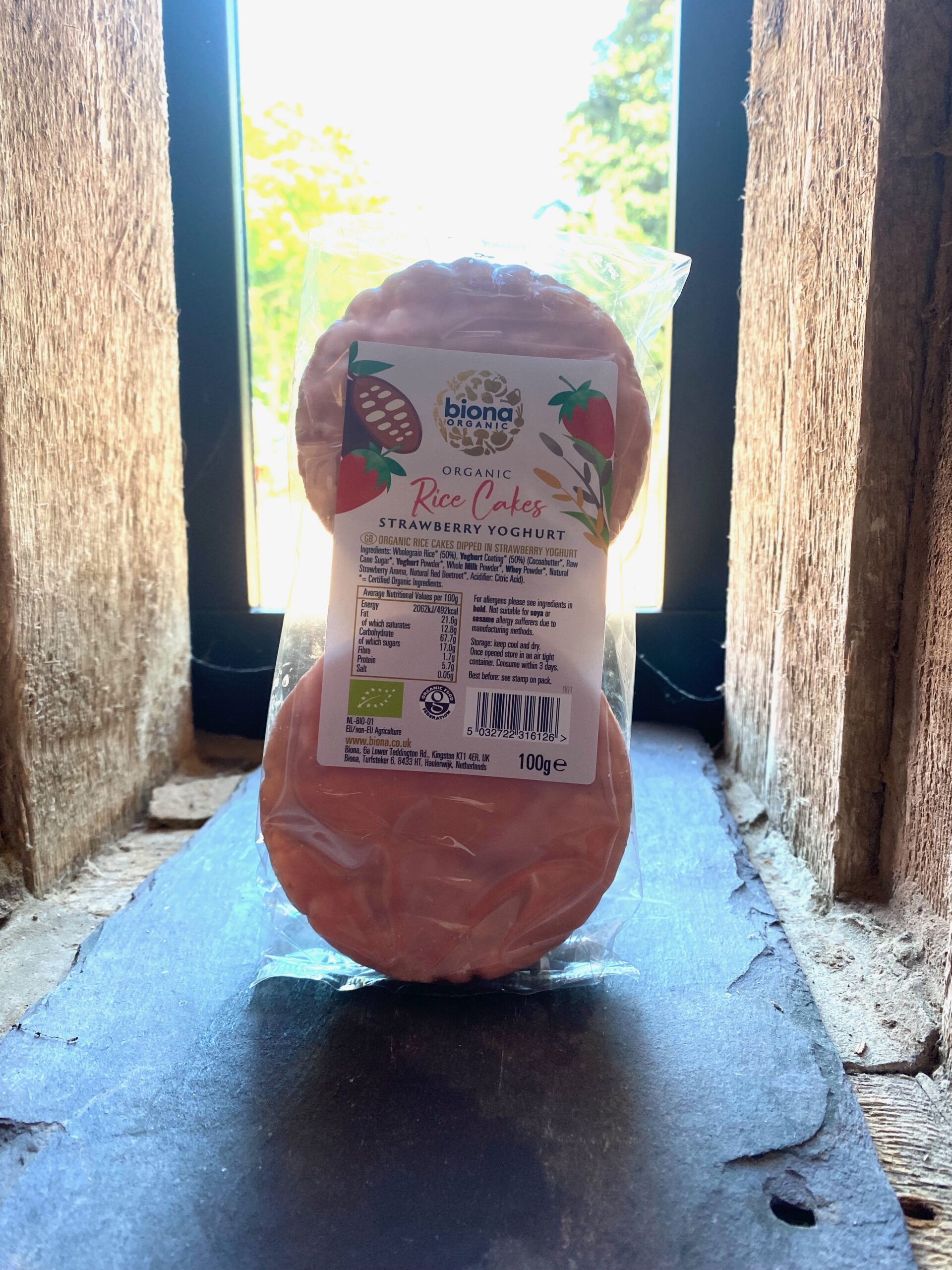 Carfrae Farm Shop Strawberry yoghurt rice cakes