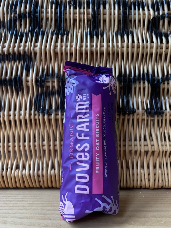 Doves Farm - Organic Fruity Oat Digestive Biscuits (200g)