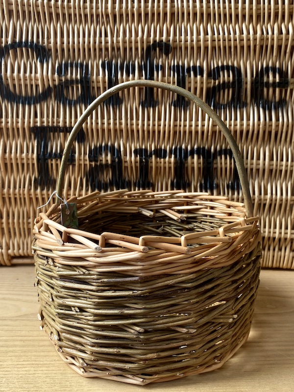 Willow Berry Basket - Jilly Greig