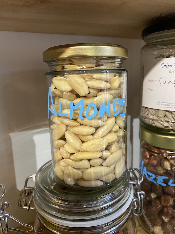 Blanched Almonds Refill Product