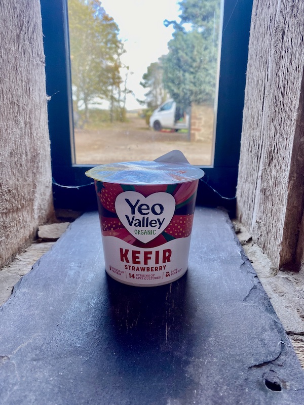 Yeo Valley Organic Strawberry Kefir 350g