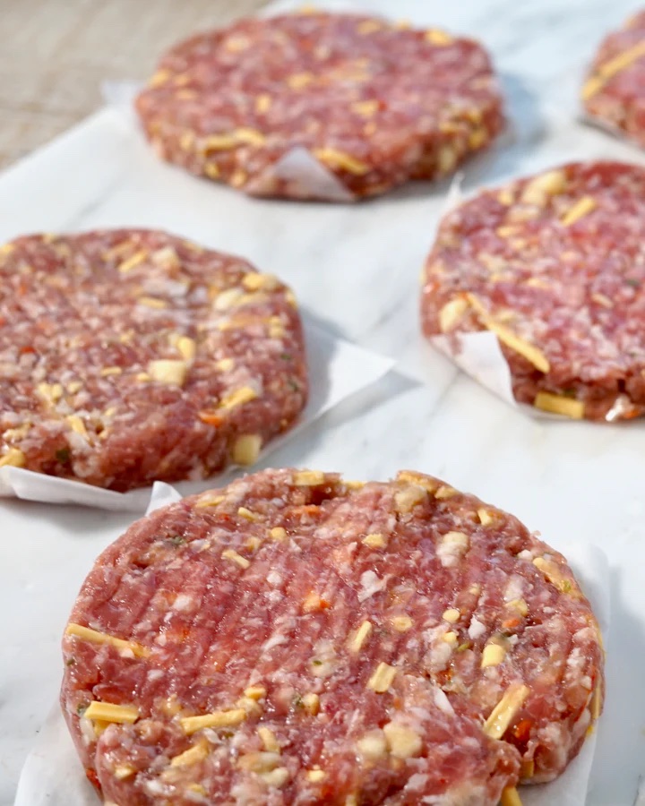 Carfrae Farm Shop Pork, Apple & Cheese burger